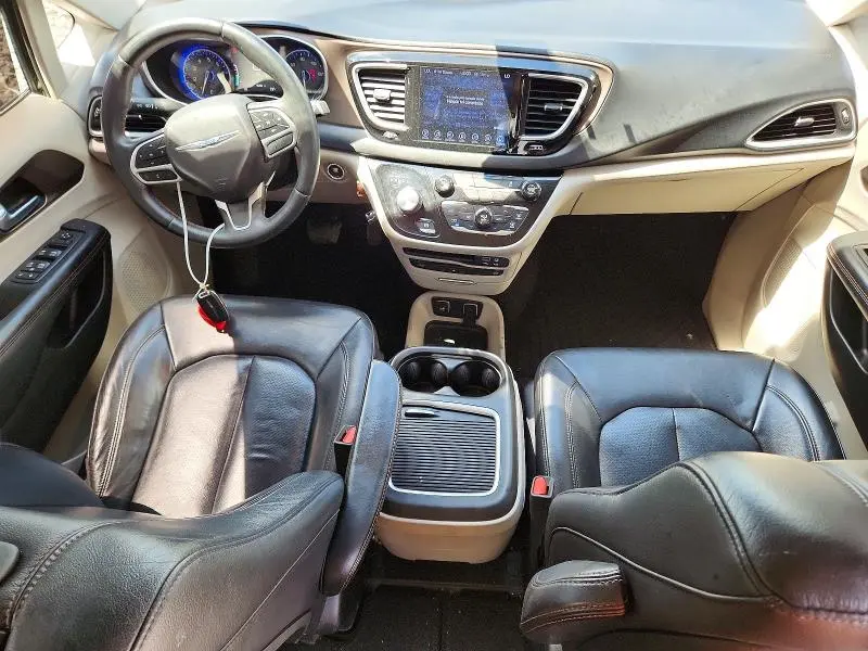 2017 CHRYSLER PACIFICA TOURING L PLUS  
