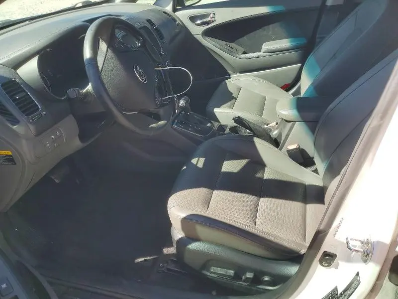 2017 KIA FORTE EX  