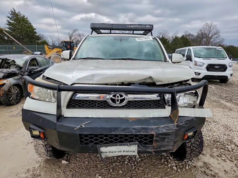 2013 TOYOTA 4RUNNER SR5  
