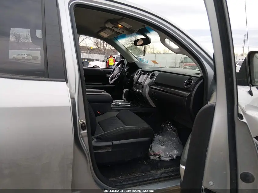 2014 TOYOTA TUNDRA SR5 5.7L V8