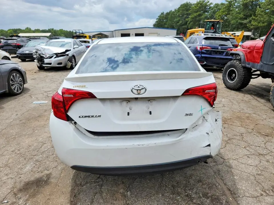 2017 TOYOTA COROLLA SE  