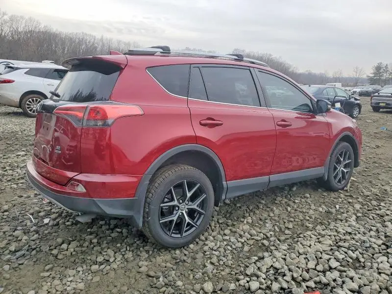 2018 TOYOTA RAV4 SE  