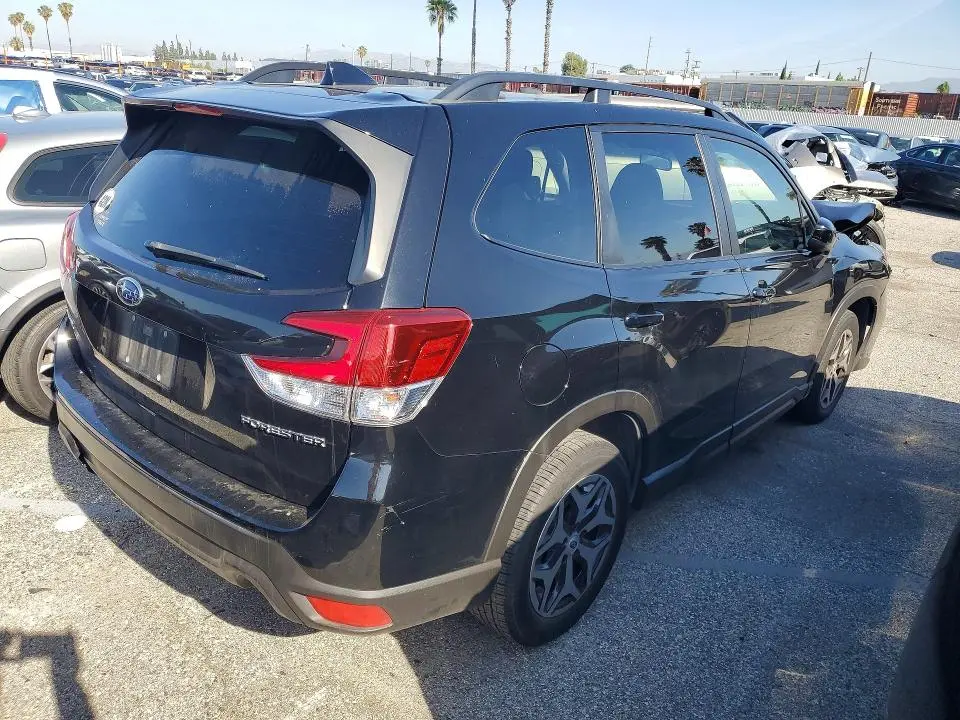 2019 SUBARU FORESTER PREMIUM  
