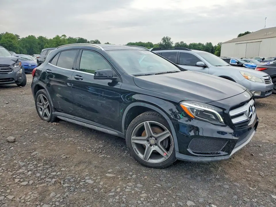 2015 MERCEDES-BENZ GLA 250 4MATIC  
