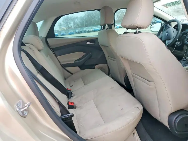 2017 FORD FOCUS SE  