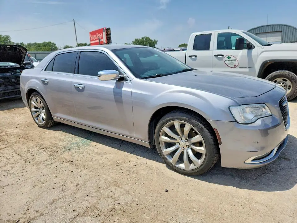 2018 CHRYSLER 300   