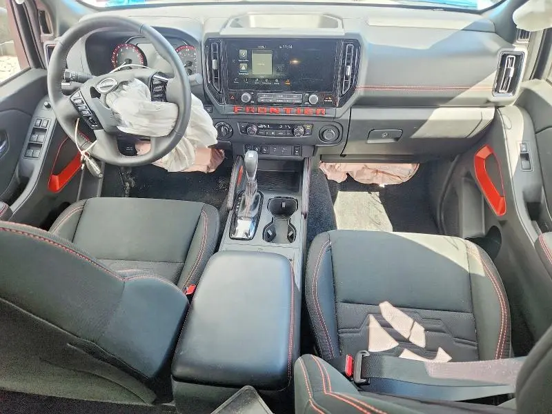 2025 NISSAN FRONTIER PRO-4X  