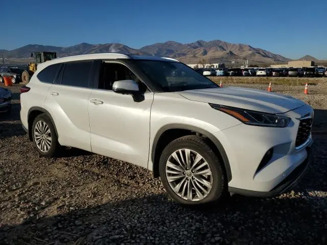 2023 TOYOTA HIGHLANDER L  