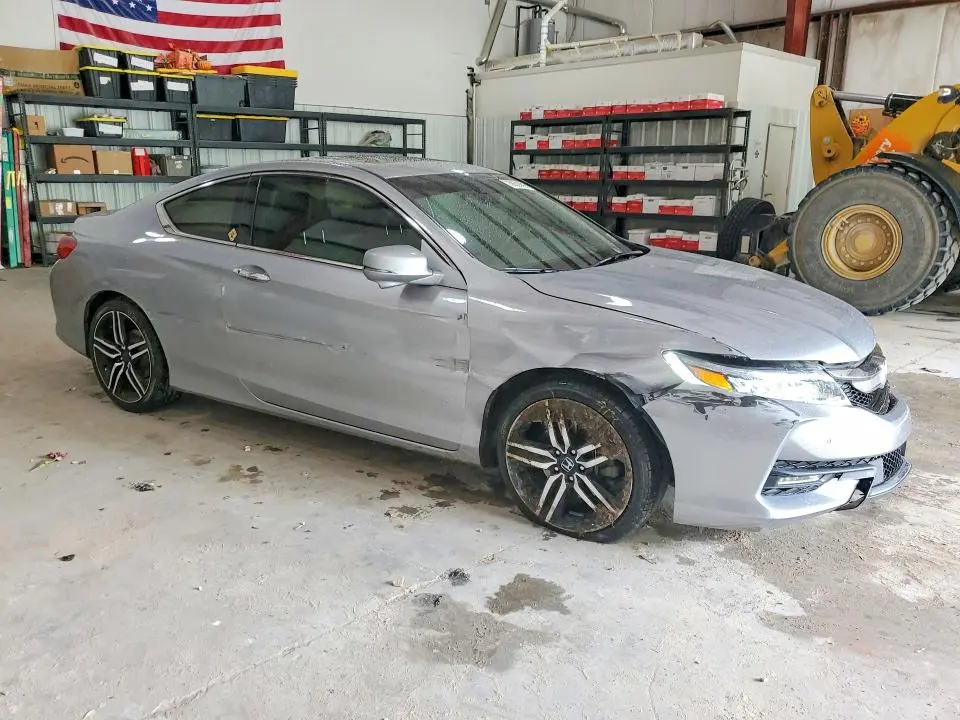 2017 HONDA ACCORD TOURING  