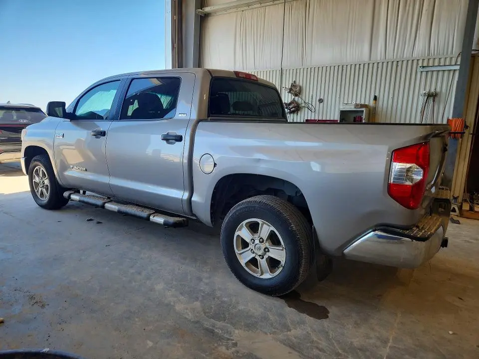 2016 TOYOTA TUNDRA SR5  