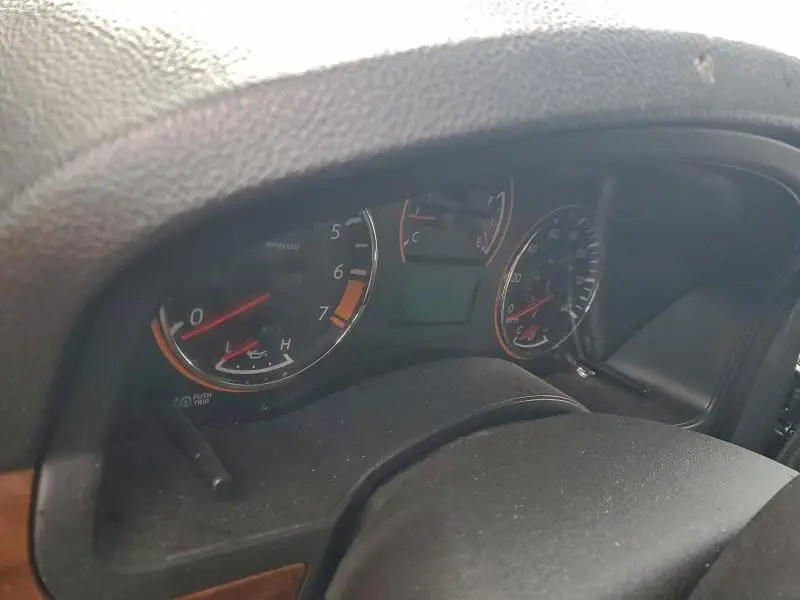 2011 NISSAN ARMADA SV  