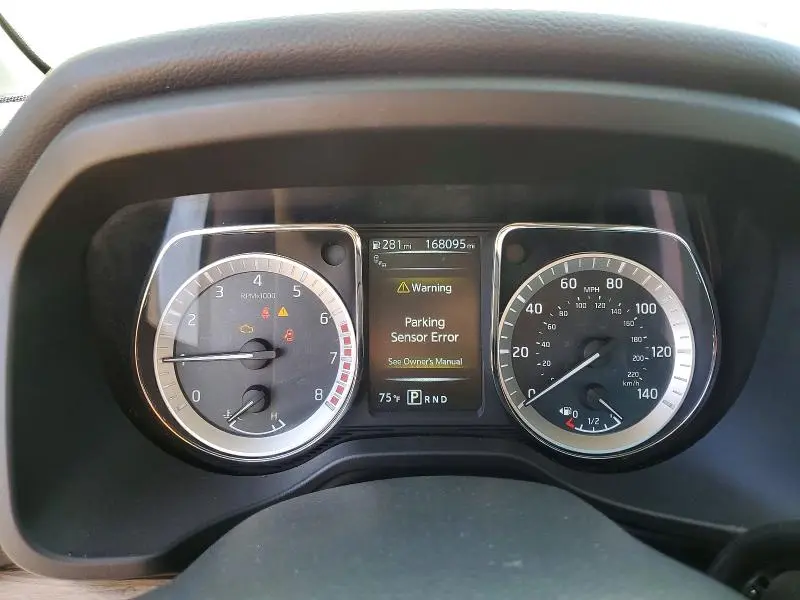 2017 NISSAN TITAN SL  