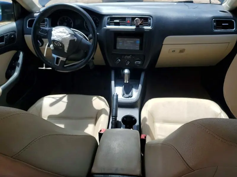 2012 VOLKSWAGEN JETTA   