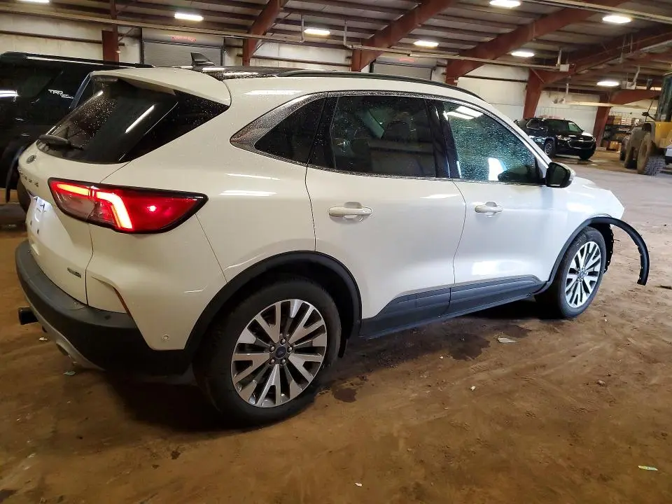2020 FORD ESCAPE TITANIUM  