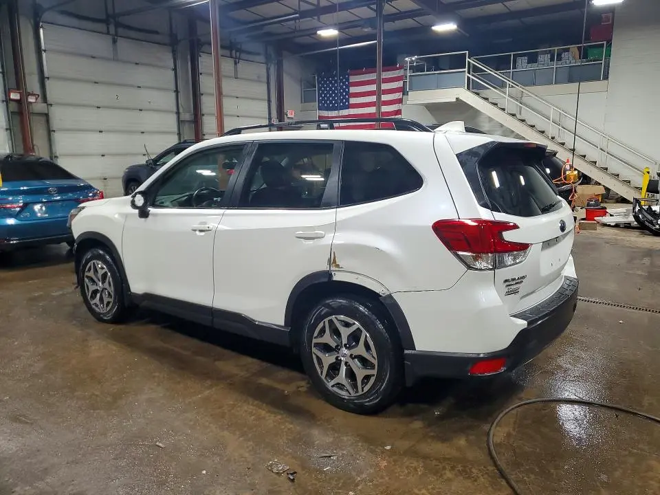 2020 SUBARU FORESTER PREMIUM  