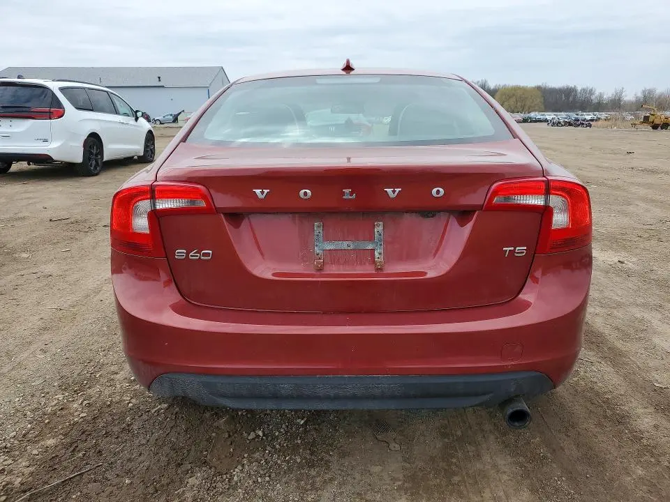 2013 VOLVO S60 T5  
