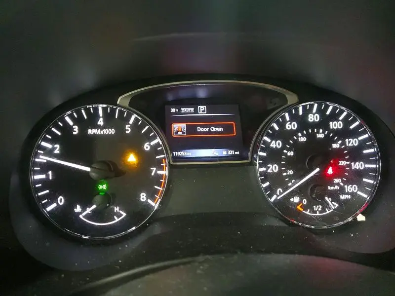 2016 NISSAN PATHFINDER SL  