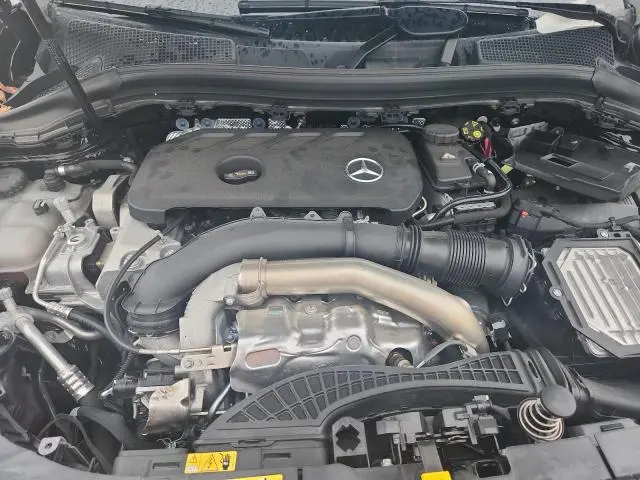 2025 MERCEDES-BENZ GLA 250  