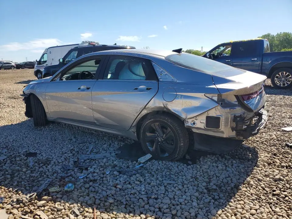 2022 HYUNDAI ELANTRA SEL  