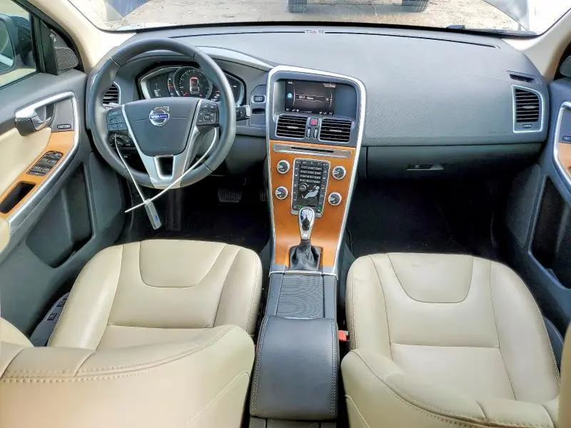 2017 VOLVO XC60 T5 INSCRIPTION  