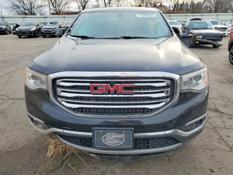 2017 GMC ACADIA SLE  