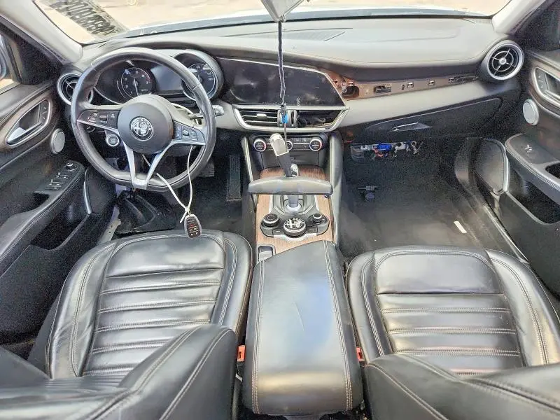 2017 ALFA ROMEO GIULIA TI Q4  