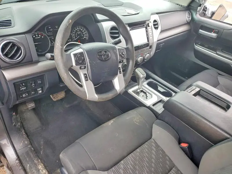 2018 TOYOTA TUNDRA SR5  