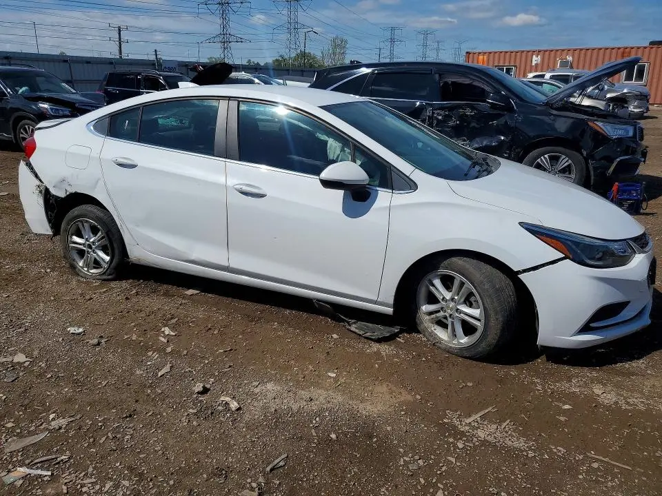 2016 CHEVROLET CRUZE LT  