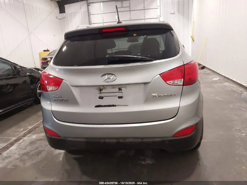 2011 HYUNDAI TUCSON GLS
