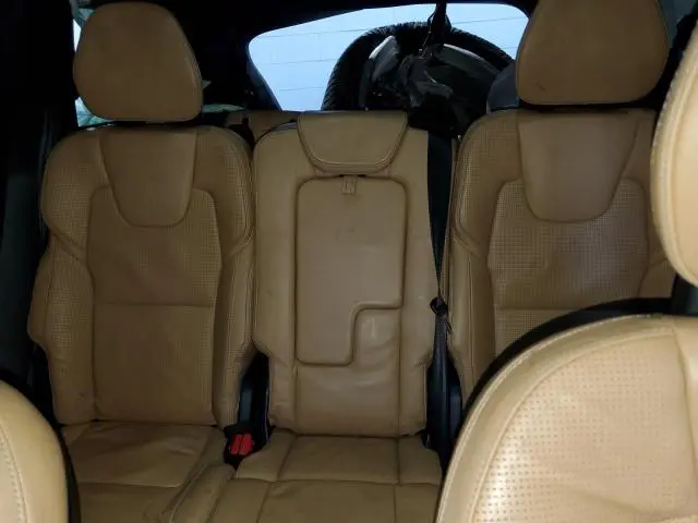 2016 VOLVO XC90 T6