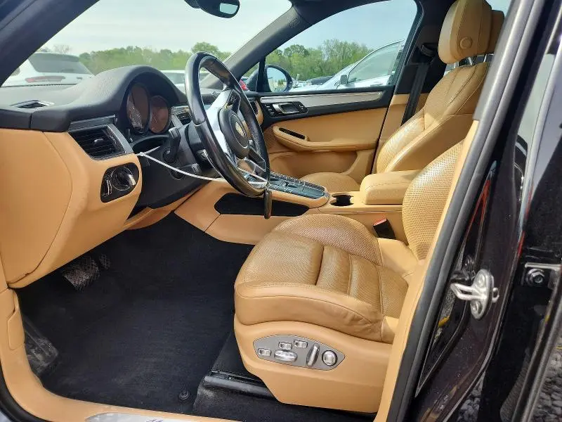 2017 PORSCHE MACAN S  