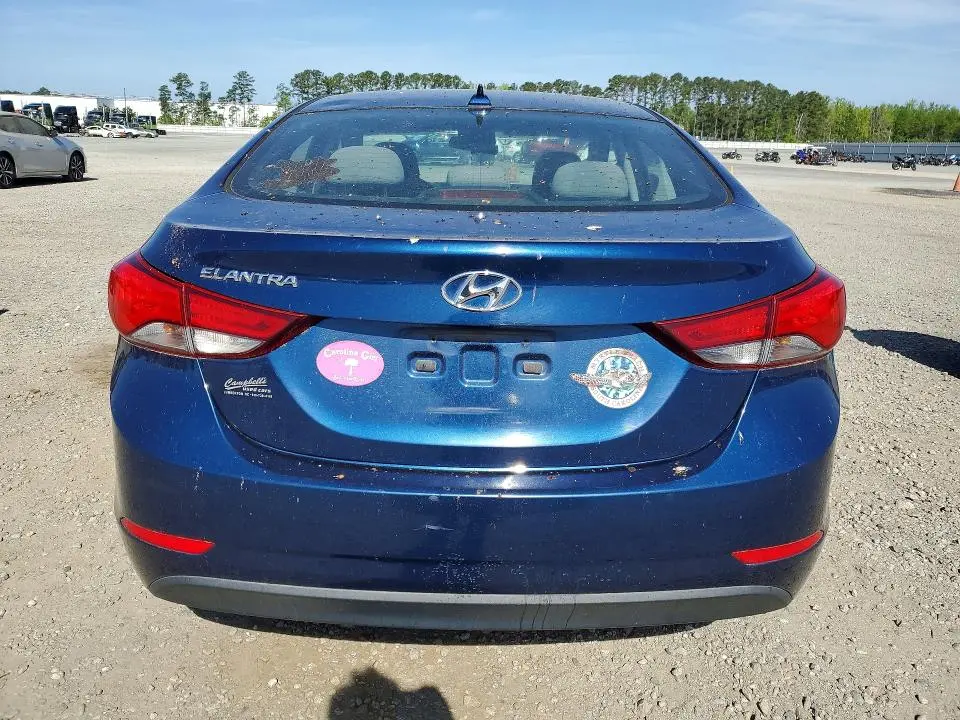 2016 HYUNDAI ELANTRA SE  