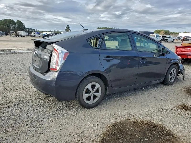 2015 TOYOTA PRIUS   