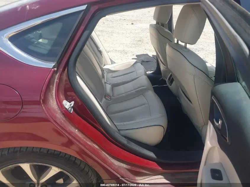 2015 CHRYSLER 200 C