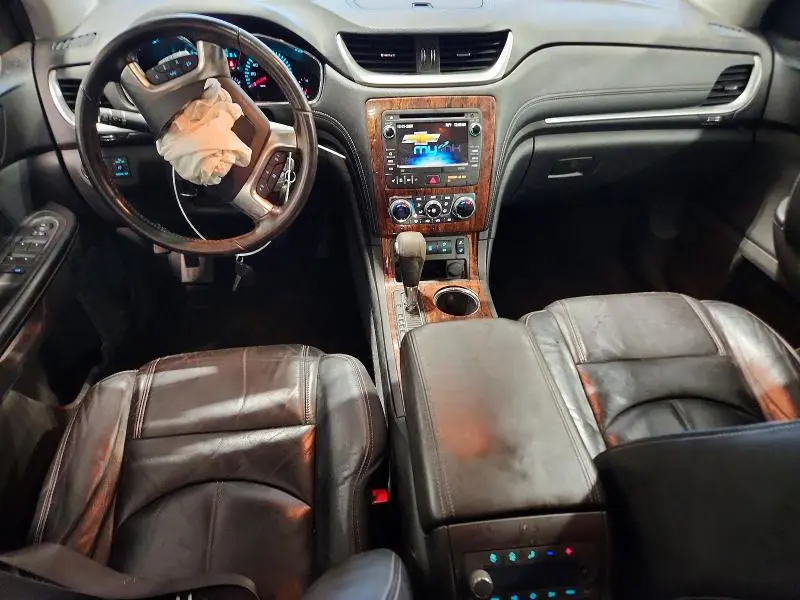 2013 CHEVROLET TRAVERSE LT  