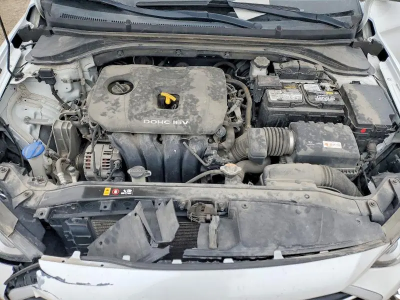 2018 HYUNDAI ELANTRA SE  