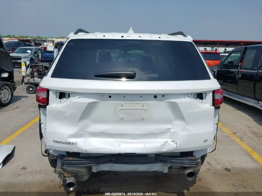 2021 CHEVROLET TRAVERSE FWD LT CLOTH