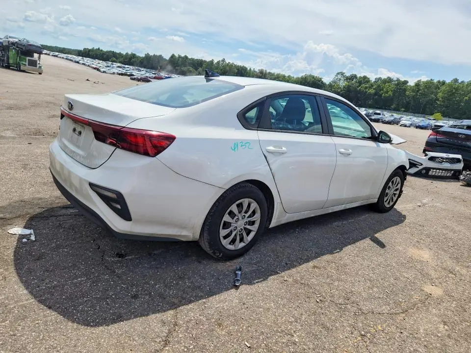 2021 KIA FORTE FE  