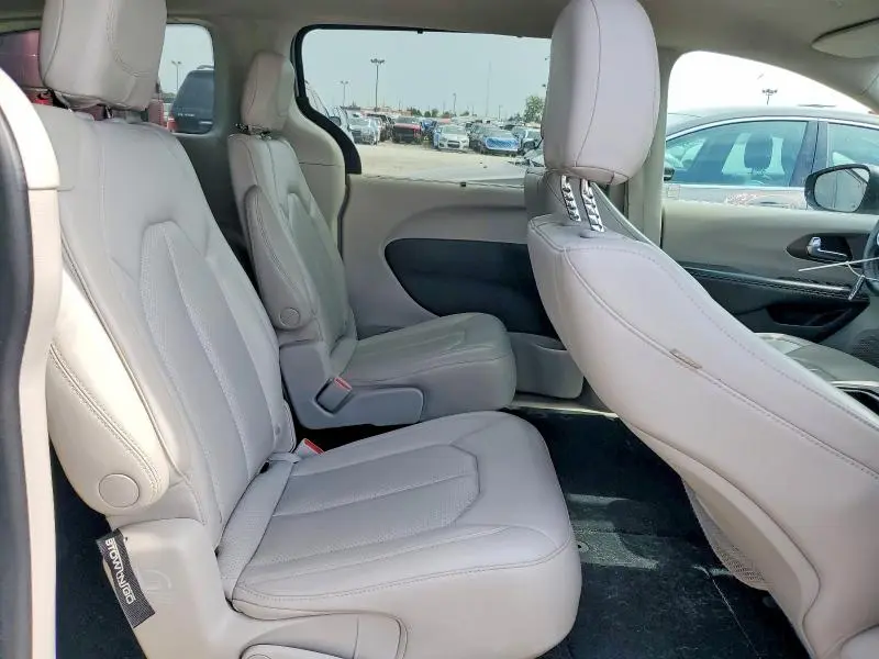 2021 CHRYSLER VOYAGER LXI  