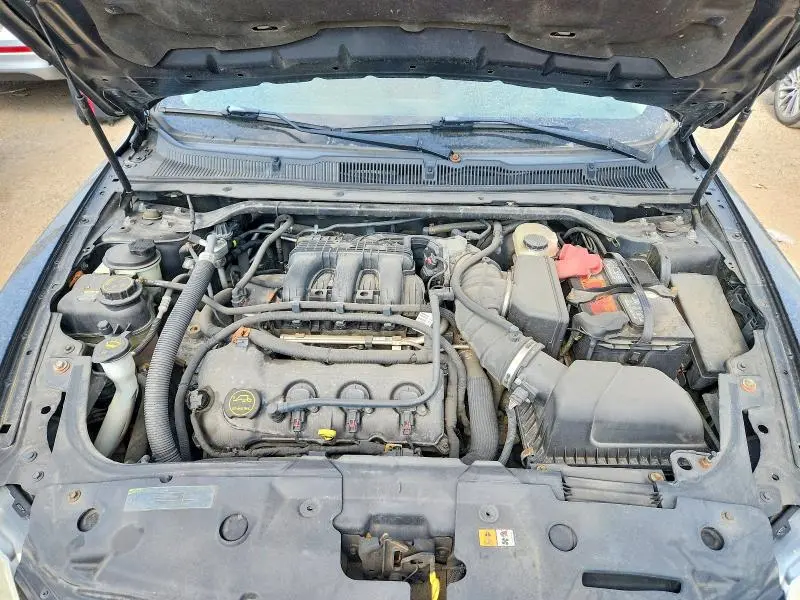 2011 FORD TAURUS SE  