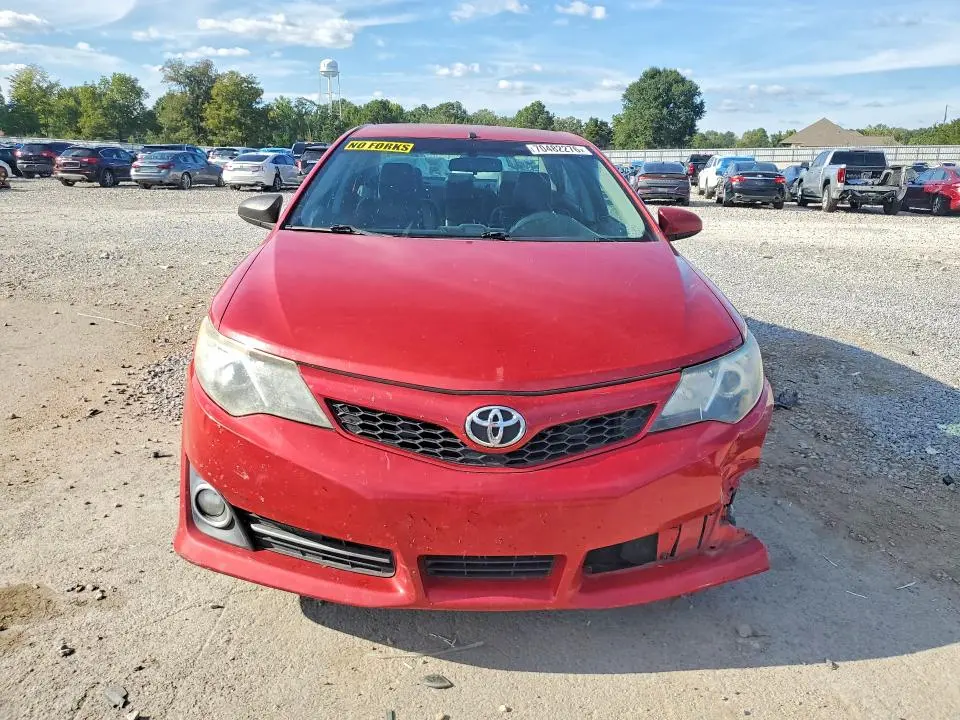 2012 TOYOTA CAMRY SE  