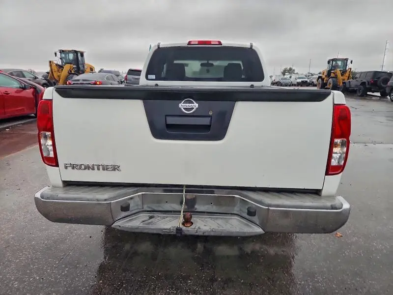 2016 NISSAN FRONTIER S  