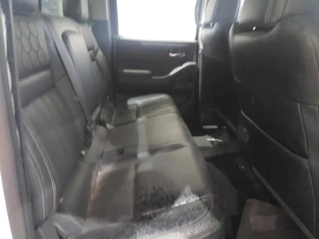 2023 NISSAN FRONTIER S  