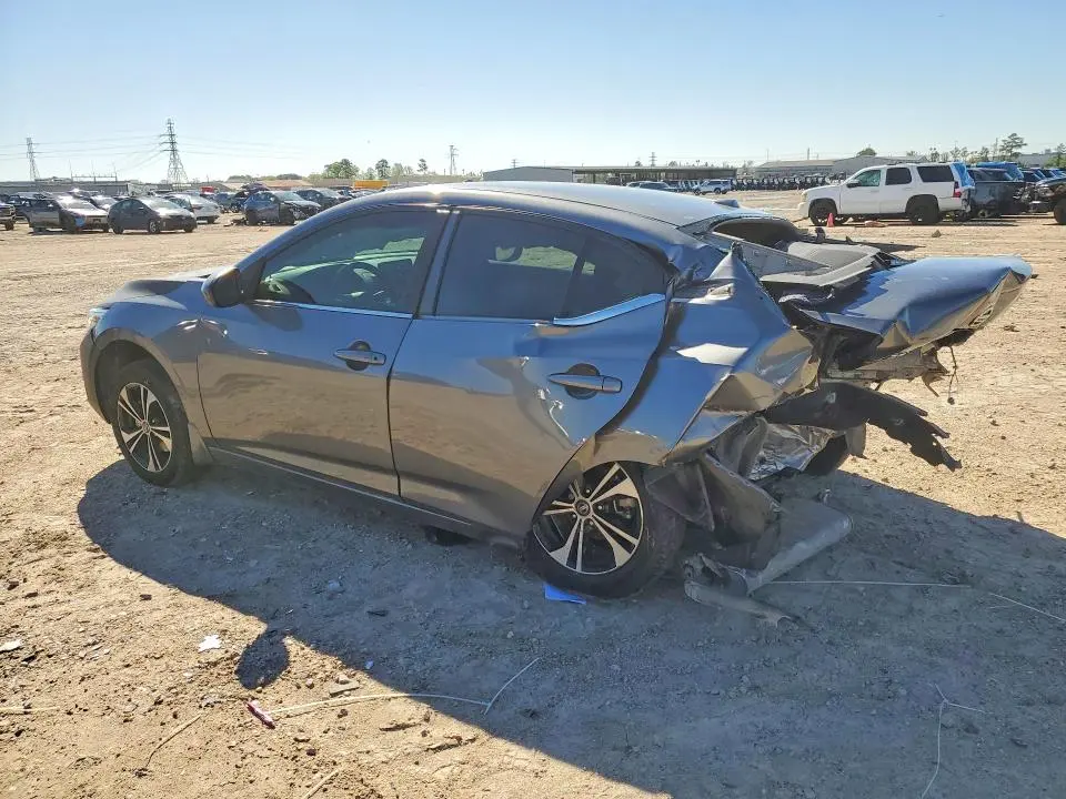 2022 NISSAN SENTRA SV  