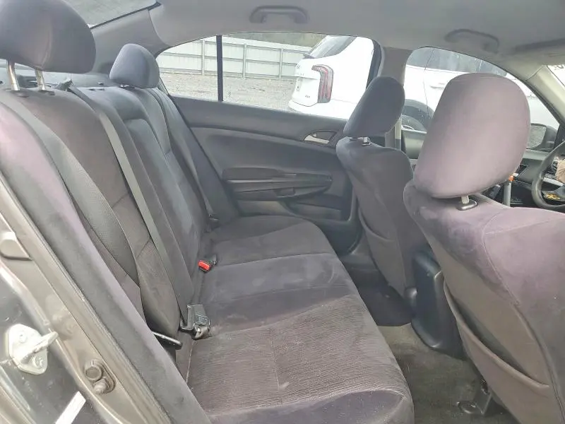 2011 HONDA ACCORD LX  