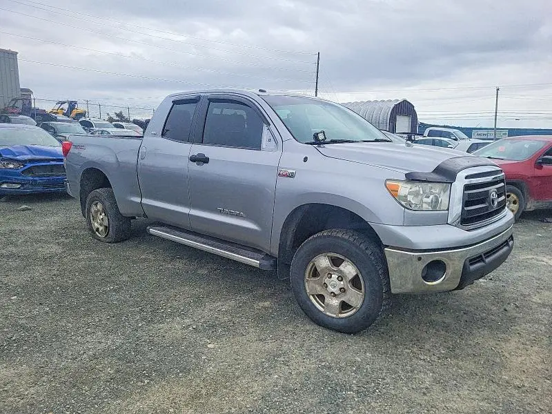 2013 TOYOTA TUNDRA DOUBLE CAB SR5  