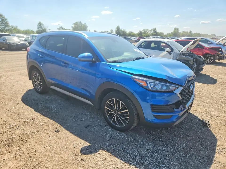 2020 HYUNDAI TUCSON SEL  