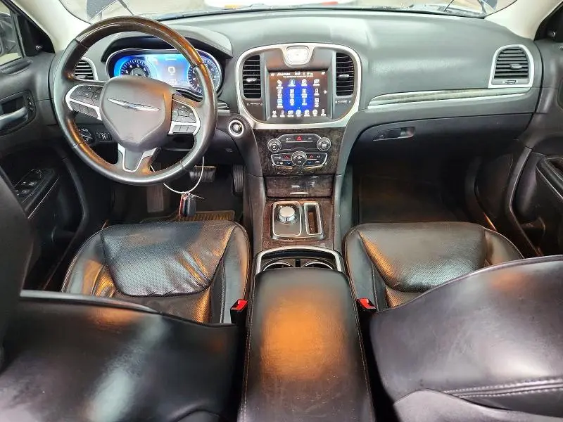 2016 CHRYSLER 300C   