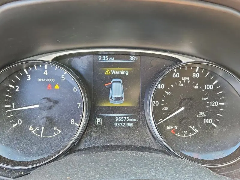 2015 NISSAN ROGUE S  