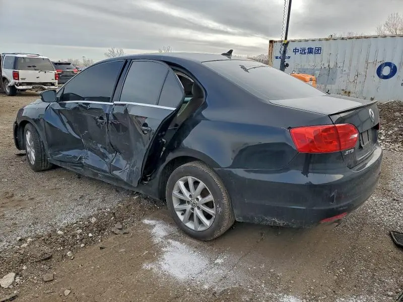 2013 VOLKSWAGEN JETTA SE  